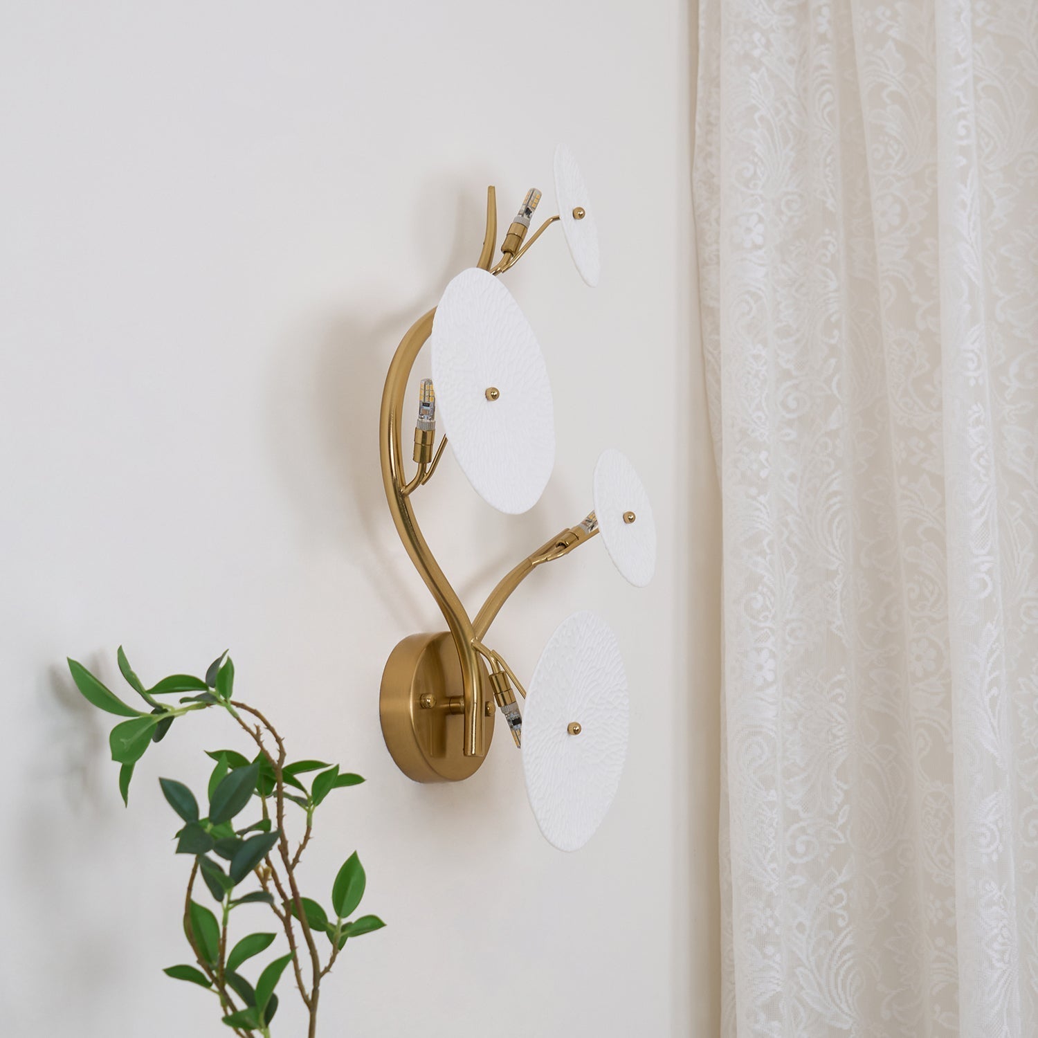 Olivia Lámpara de Pared con Pétalos de Loto