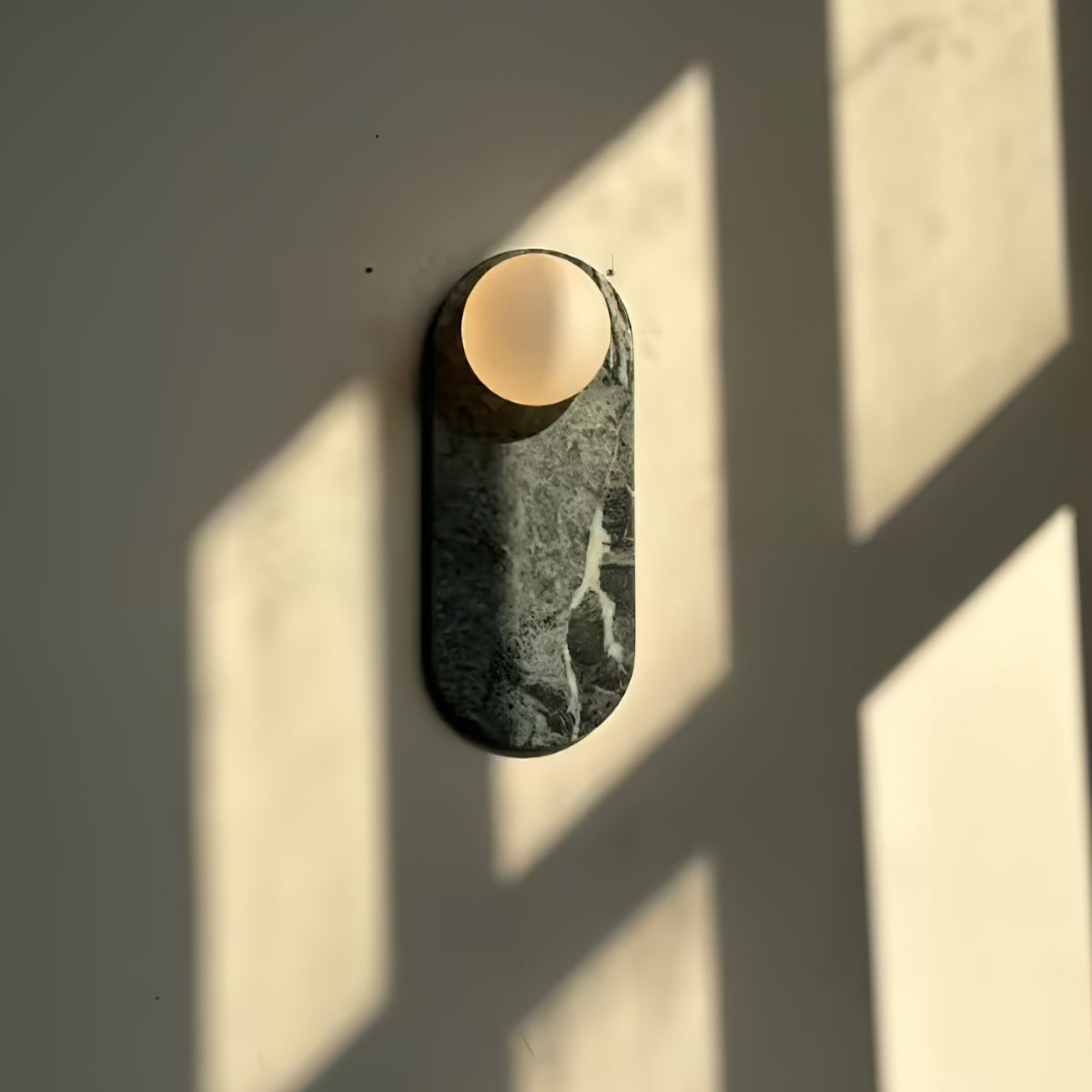 Avi Lámpara de Pared Ovalada de Mármol