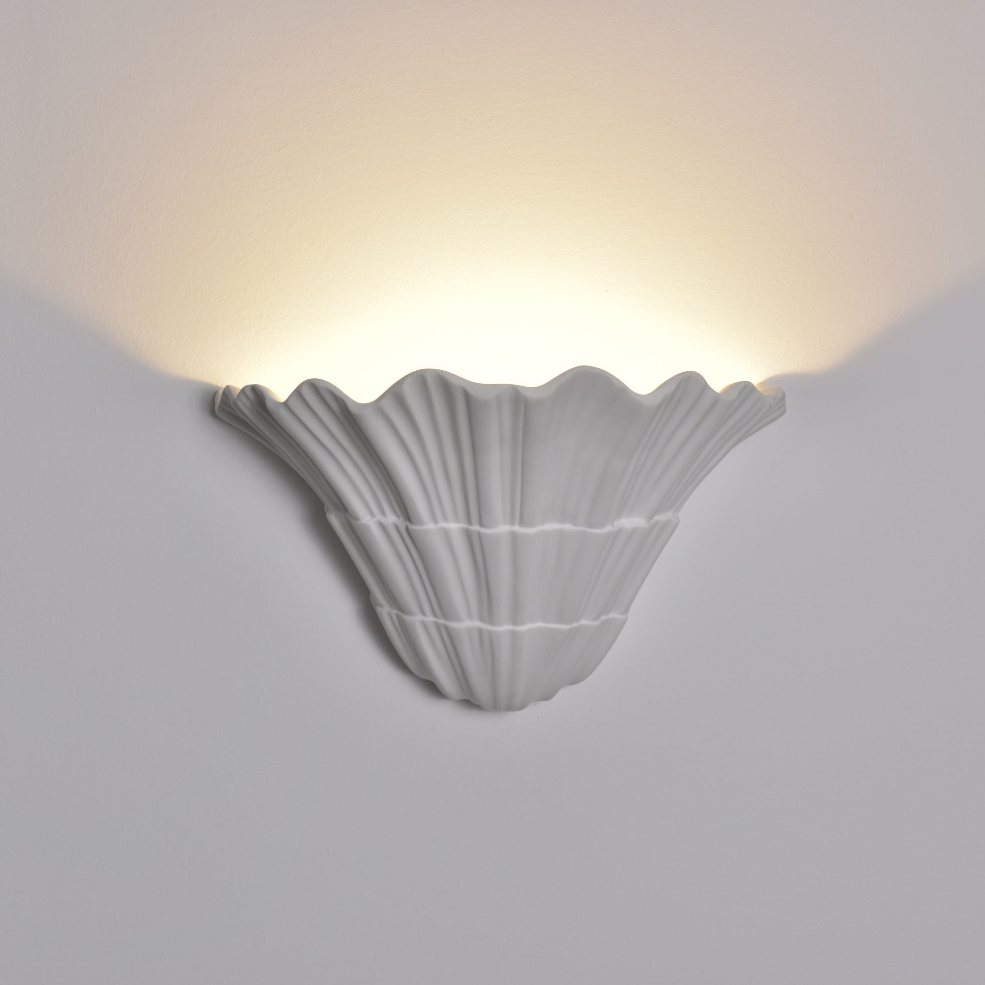 Lydia Modern Metal Wall Light - Letslighting