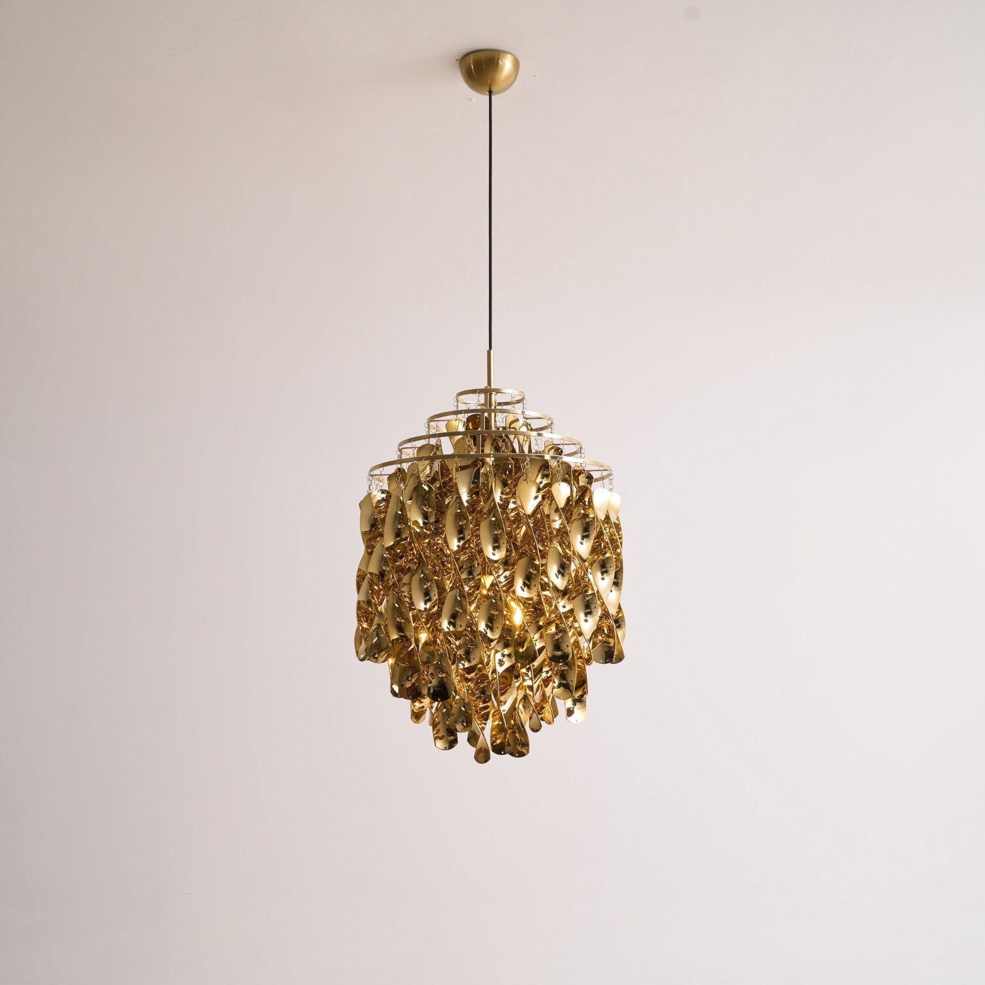 Isoran Luxe Acrylic Chandelier - Letslighting