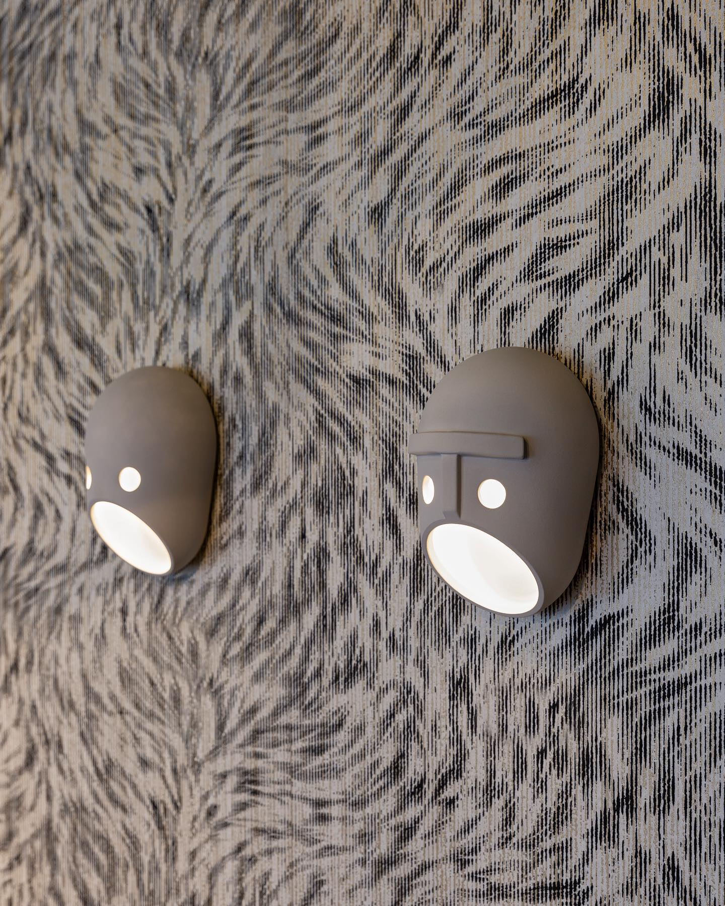 Mask Wall Light - Letslighting