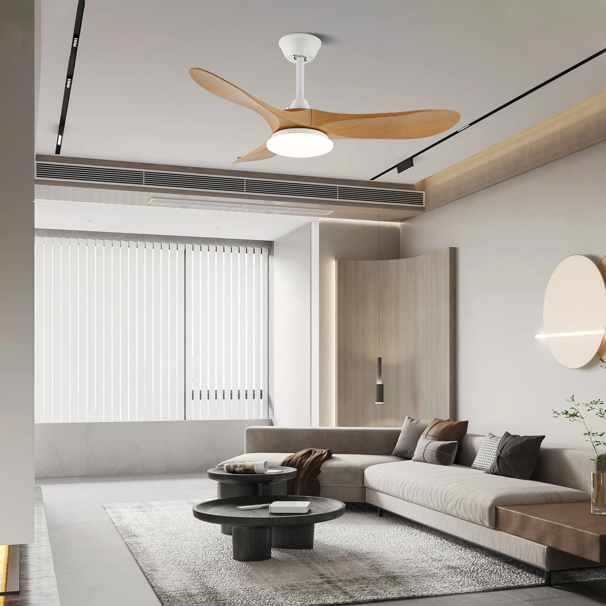 Ventilador de Techo Oriken con luz mostrando dimensiones (Diámetro 132cm)