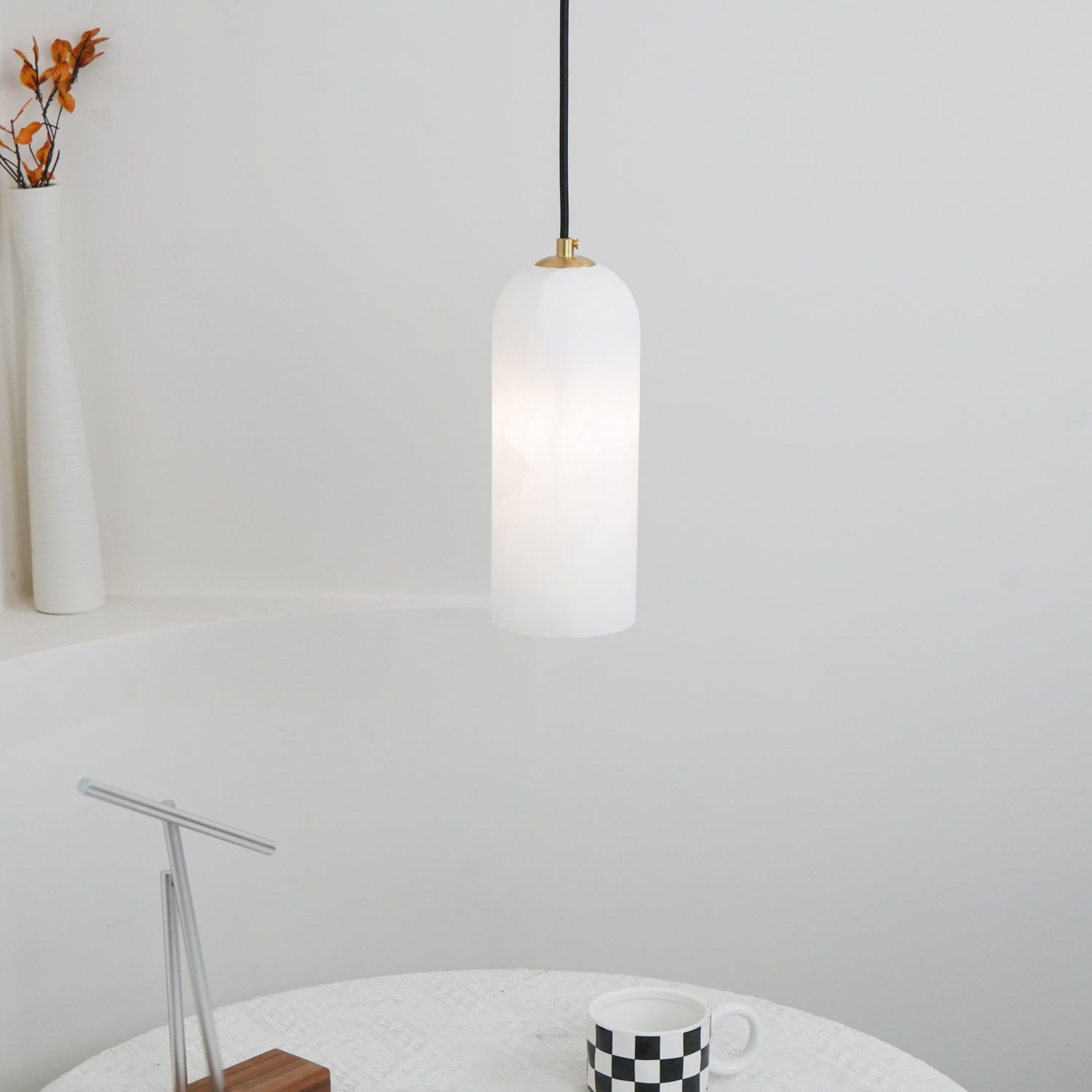 Zashayra Cylindrical Alabaster Pendant Light - Letslighting