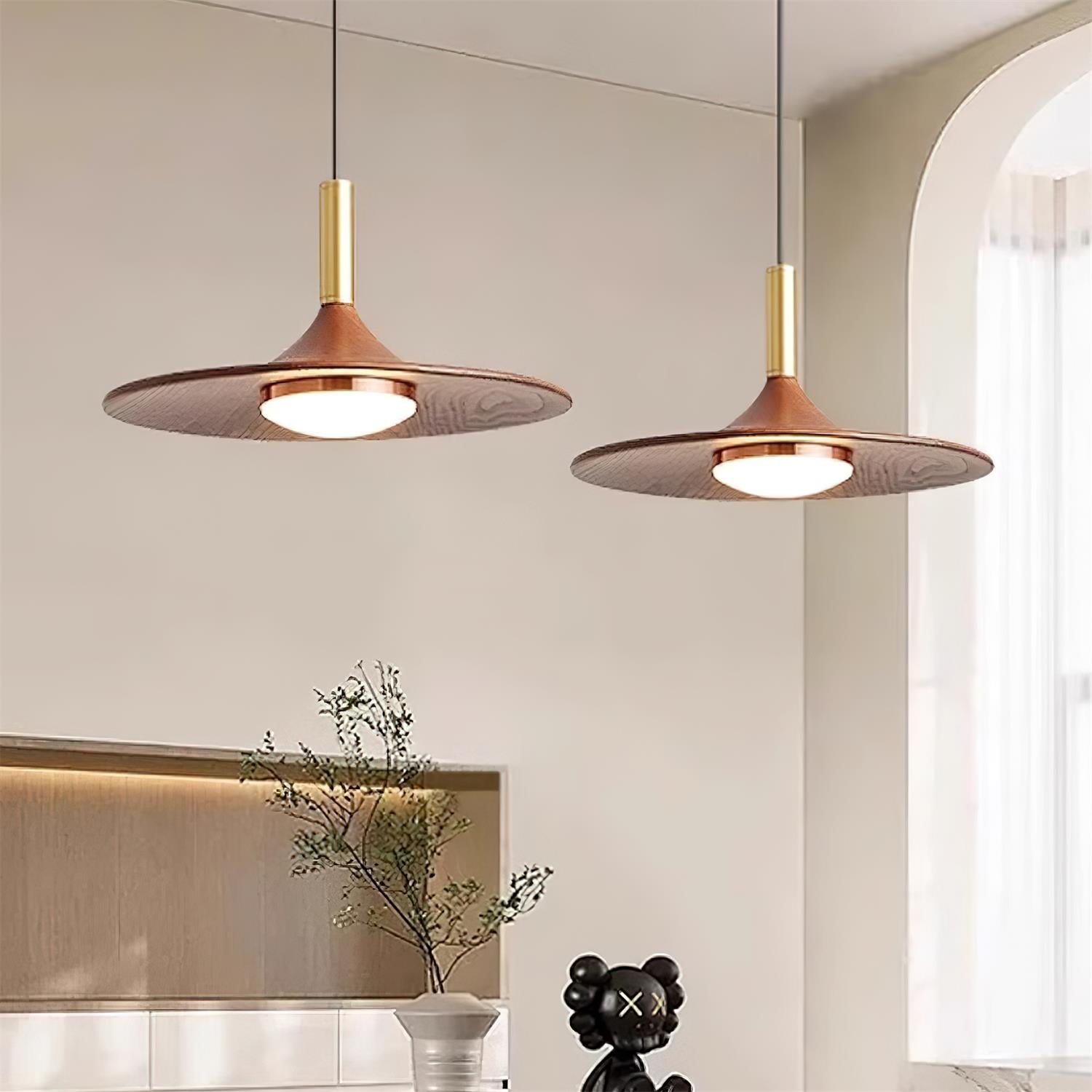 Pend­­ant Light Hat Shape Midcentury - Letslighting