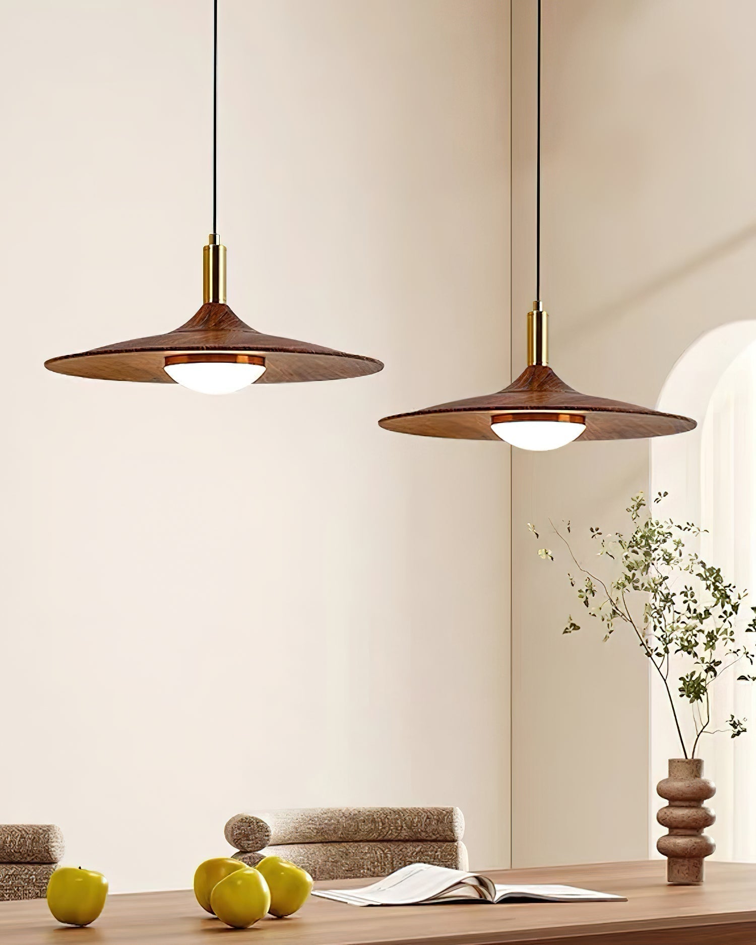 Pend­­ant Light Hat Shape Midcentury - Letslighting