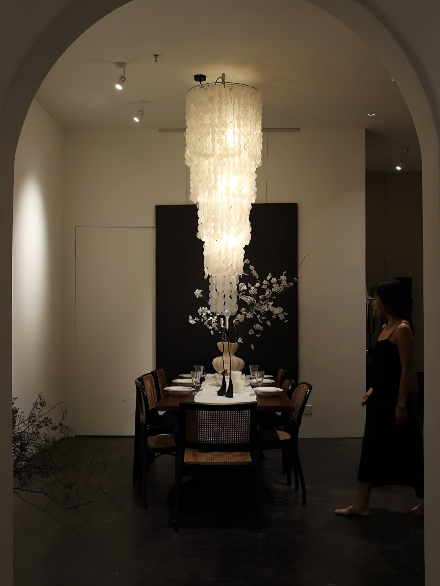 Eloryra Cascading Glass Chandelier - Letslighting
