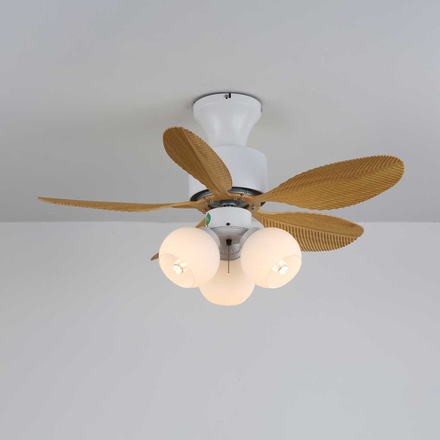 Lámpara Ventilador de Techo Althea Vintage de Madera con aspas en movimiento
