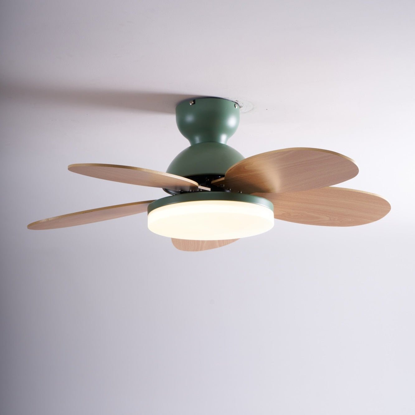Ventilador de Techo con Luz Liora para Niños, adecuado para ambiente interior