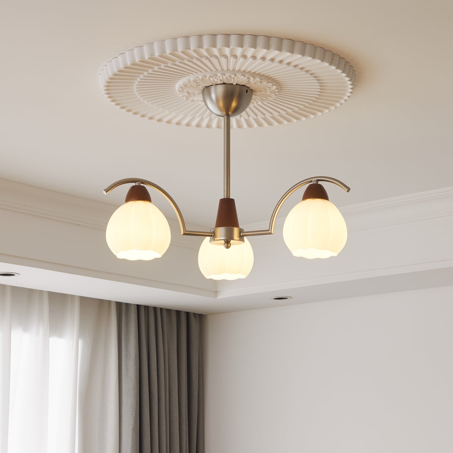 Soluna Bloom Chandelier - Letslighting