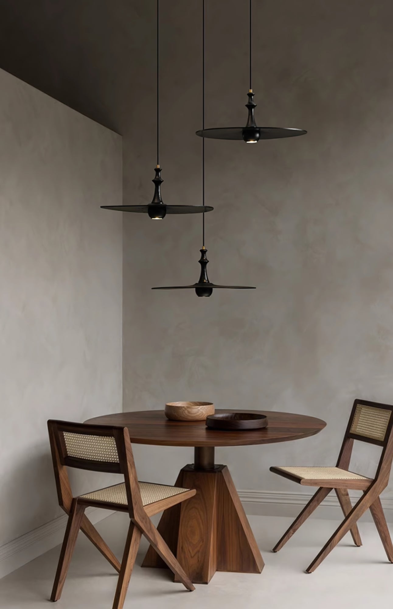Syrinyra Sculptural Wood Disc Pendant Light - Letslighting