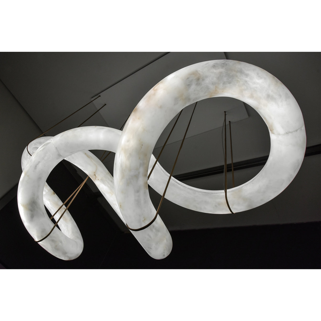 Utalyra Curved Alabaster Pendant Light - Letslighting