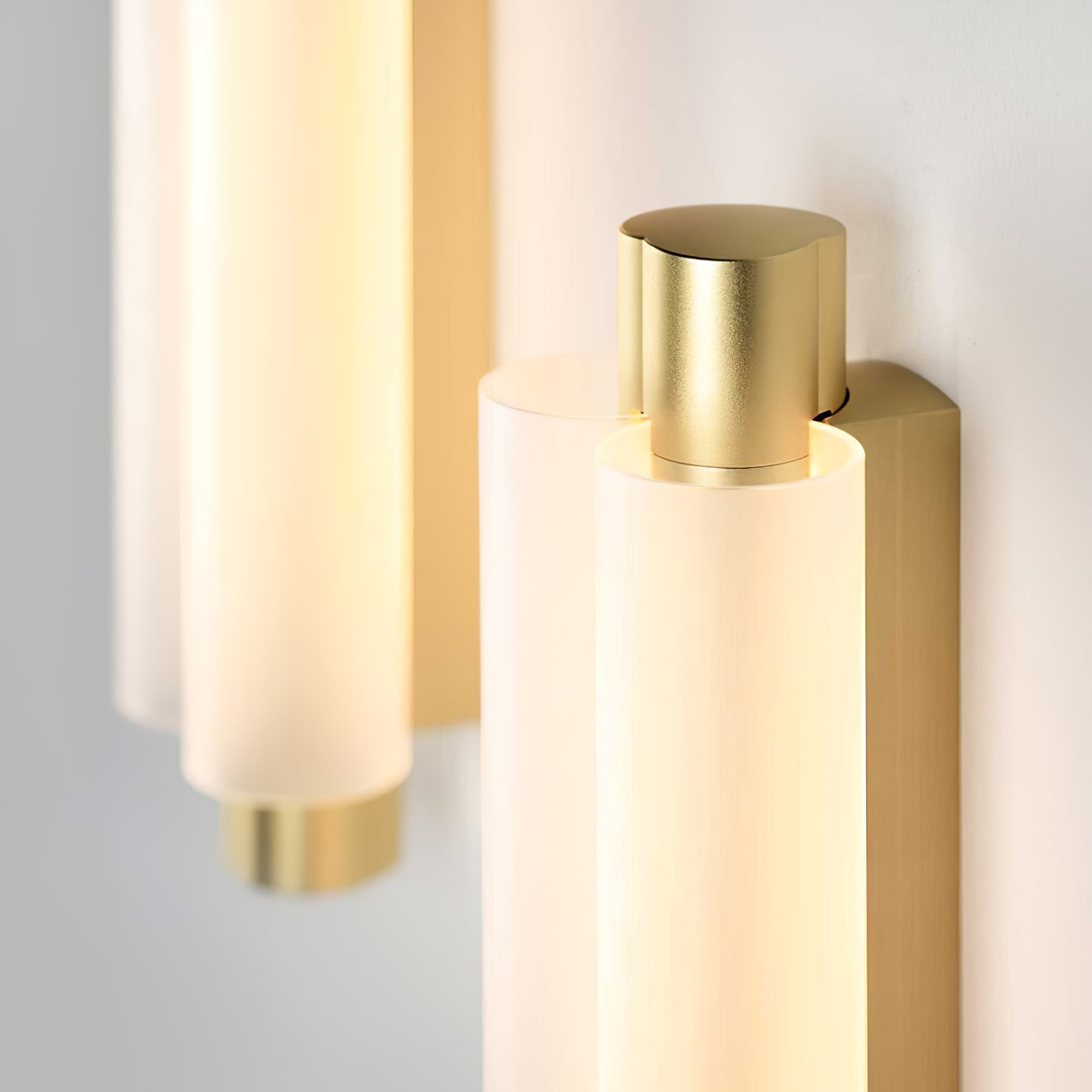 Trillium Wall Sconce - Letslighting