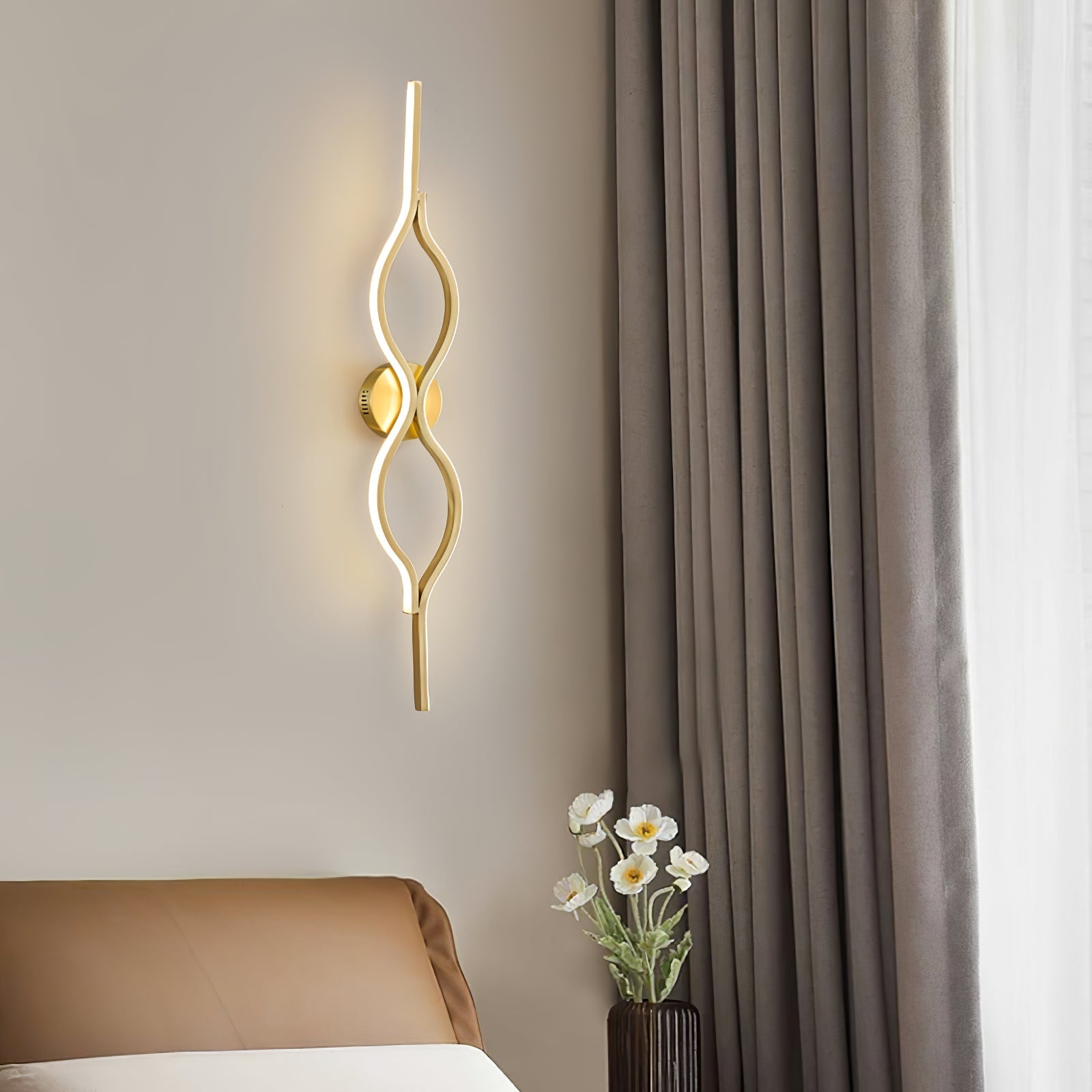 Twist Brass Wall Light - Letslighting