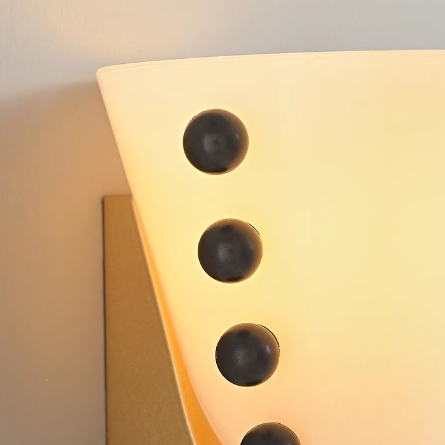 Velora Wall Sconce - Letslighting