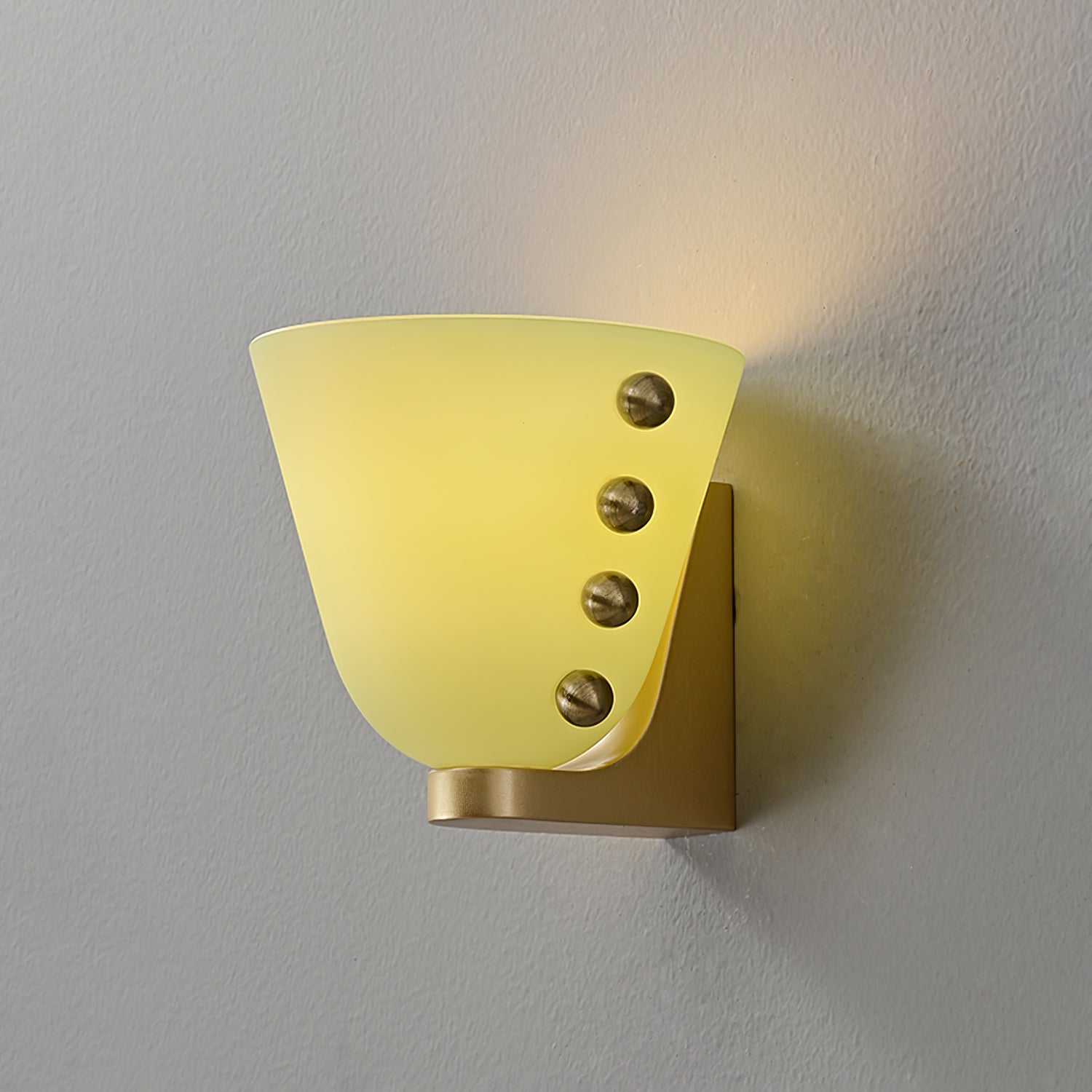 Velora Wall Sconce - Letslighting