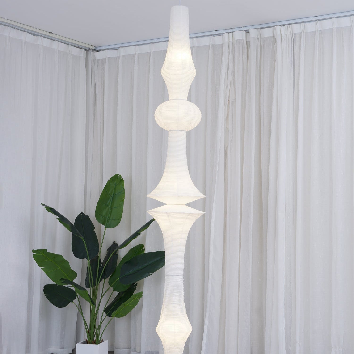 Ritta Lámpara Colgante Vertical Escultural de Papel