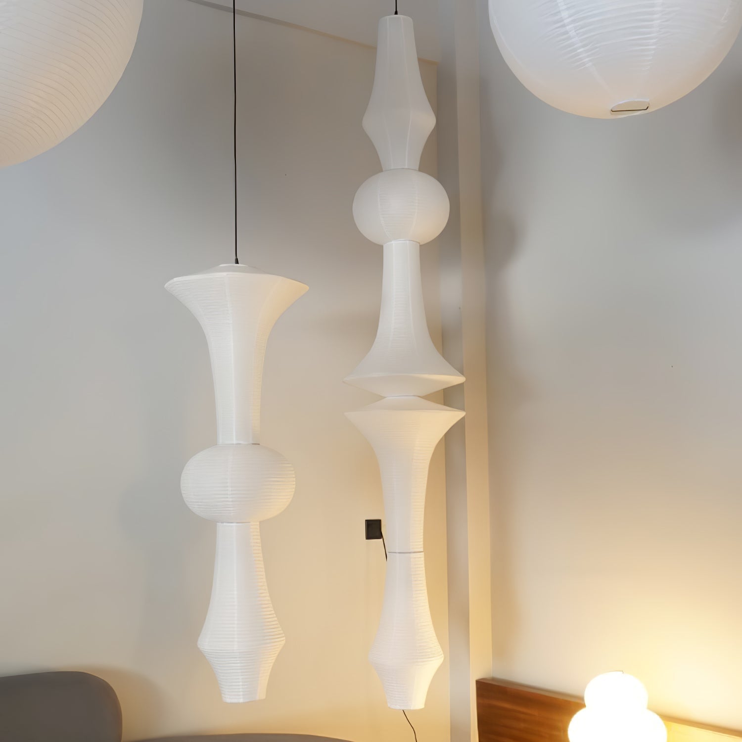 Ritta Lámpara Colgante Vertical Escultural de Papel