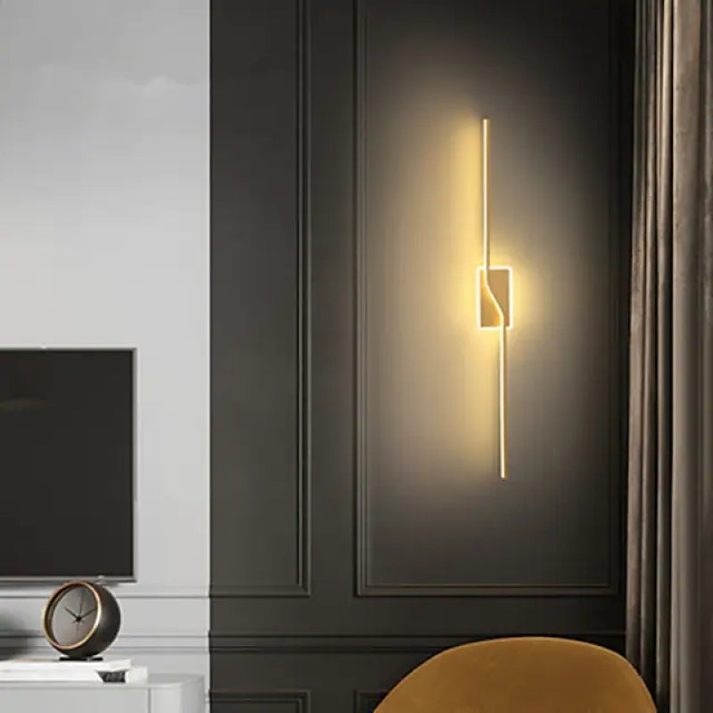 Arisha Minimalista Lineal Metal Aplique de Pared Negro/Dorado