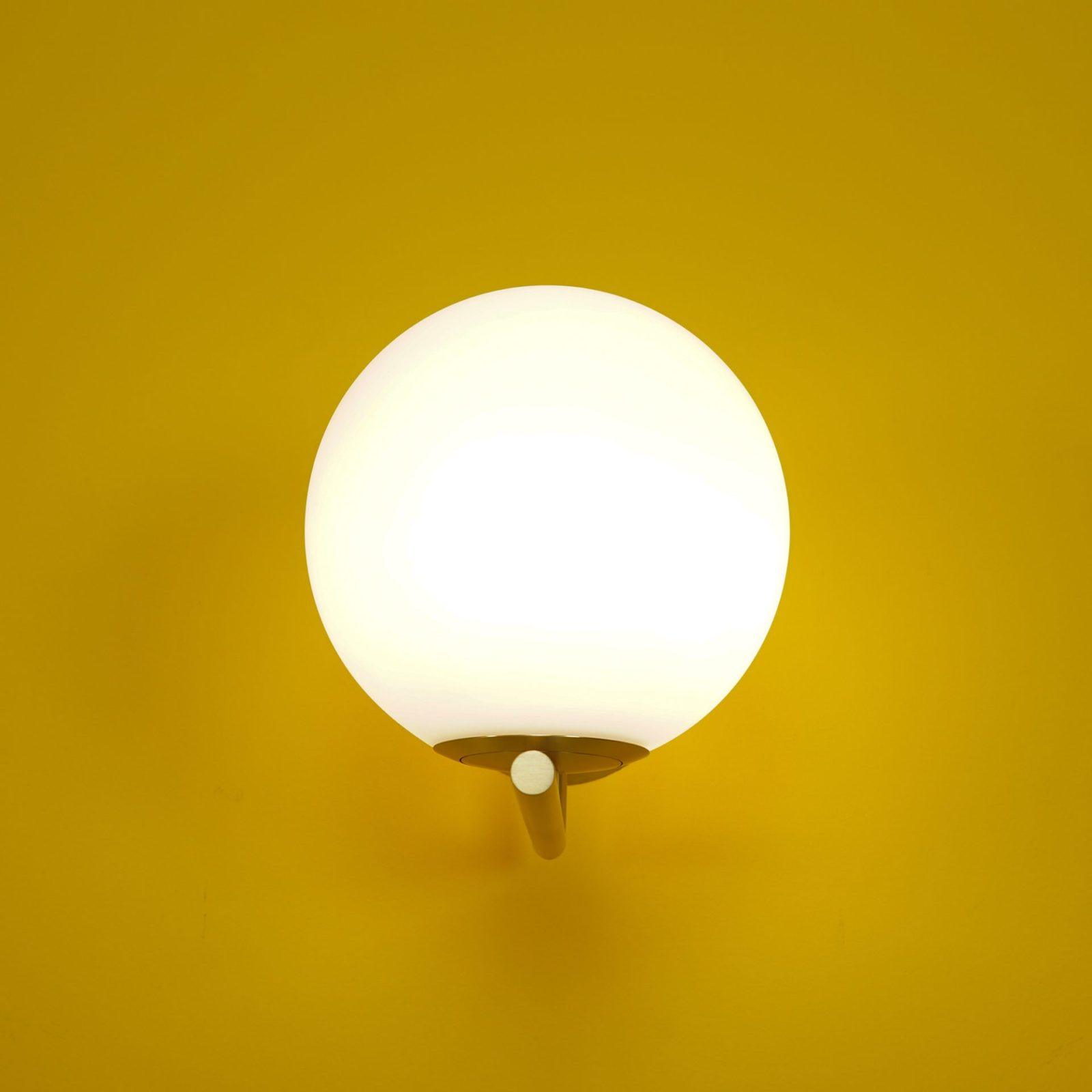 Blown Glass Opal Glass Wall Lamp - Letslighting