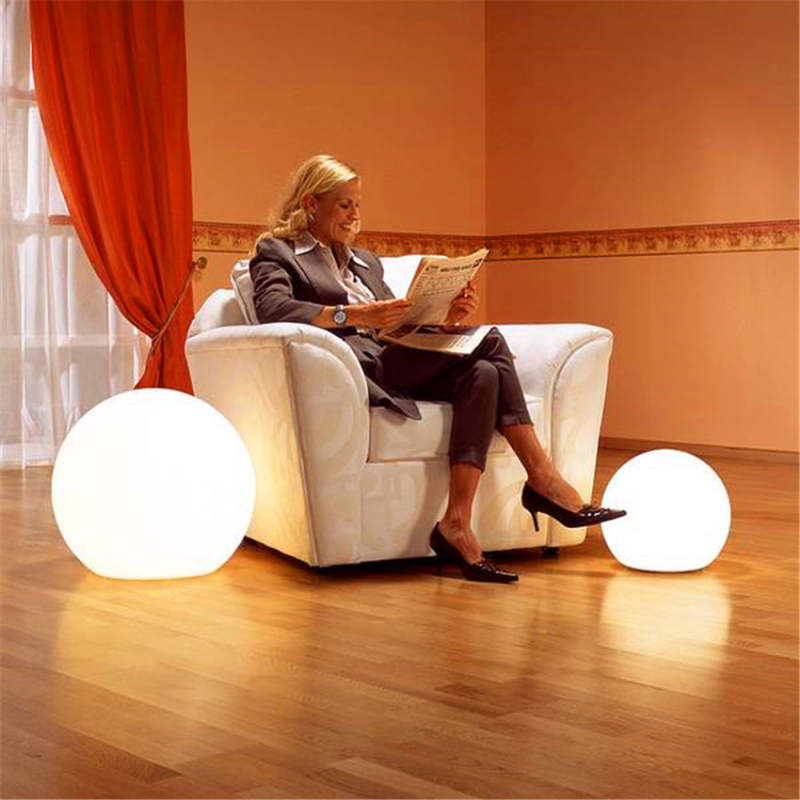 Mira Moderna Esfera Acrílico Luz Exterior Lámpara de Pie Blanca