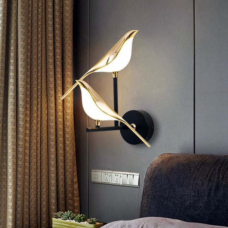 Arisha Decorativo Pájaro Metal/Acrílico LED Aplique de Pared Dorada