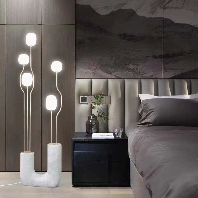 Mira Moderna Diseño Metal/Vidrio Lámpara de Pie Negro/Blanco