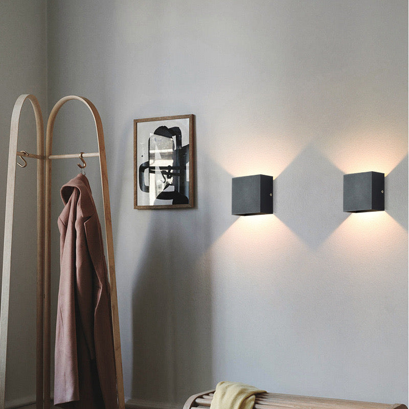 Orr Moderno Doble Foco Metal Aplique de Pared Exterior Negro/Blanco